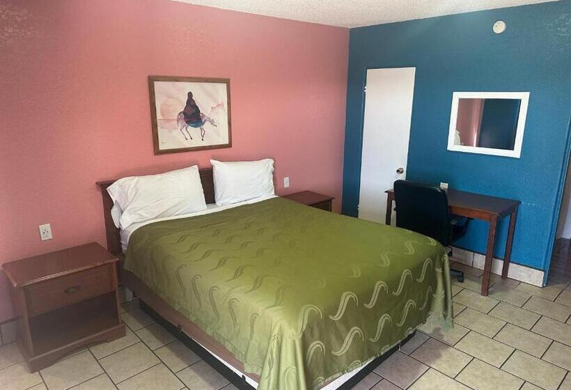 Номер Стандарт, Western Inn Roswell