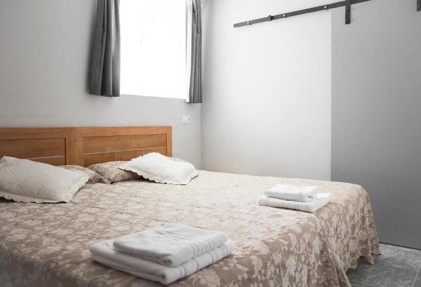 Номер Стандарт, Pension Casa Maruja