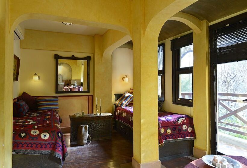 Suite, Empress Zoe