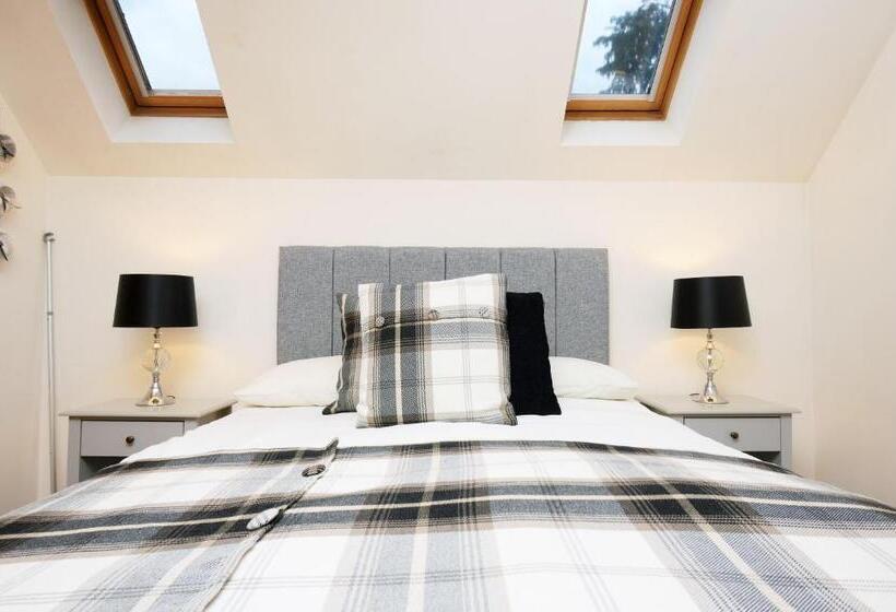اتاق لوکس, Culliss House B&b
