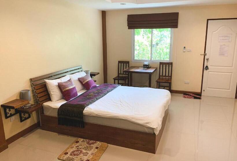 اتاق استاندارد, Baan Sooksiri Bangsaray
