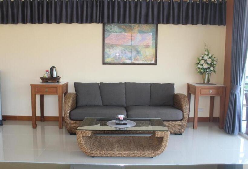اتاق خانوادگی, Baan Sooksiri Bangsaray