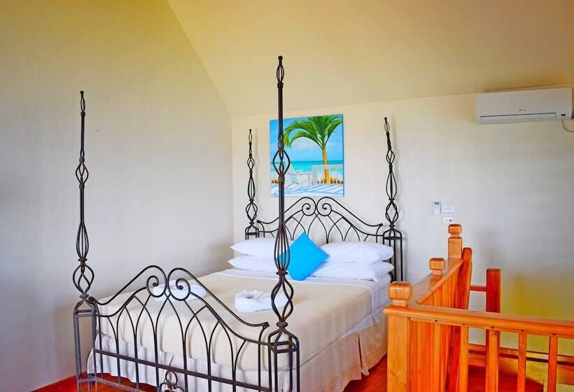 ویلای 1 خوابه با چشم‌انداز دریا, Hideaway Island Resort