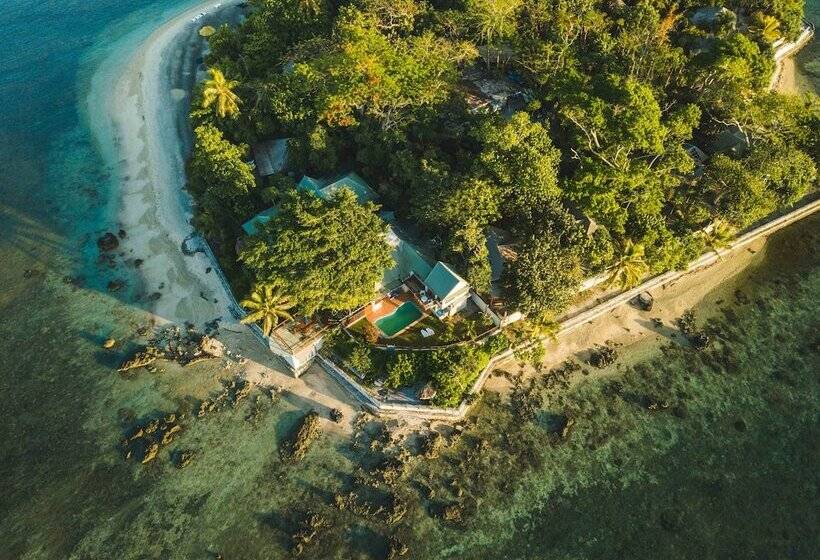 ویلای 1 خوابه با چشم‌انداز دریا, Hideaway Island Resort