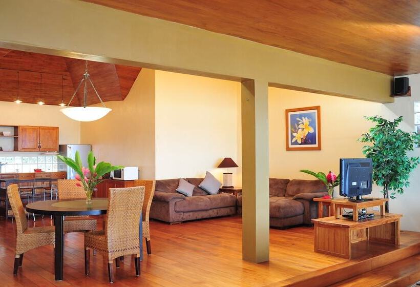 ویلای 1 خوابه با چشم‌انداز دریا, Hideaway Island Resort