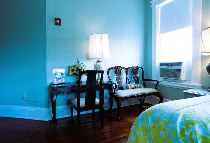 プレミアムルーム, Oakpak Inns   Enjoy All Inclusive Snack Beverages Wine & Beer During The Stay