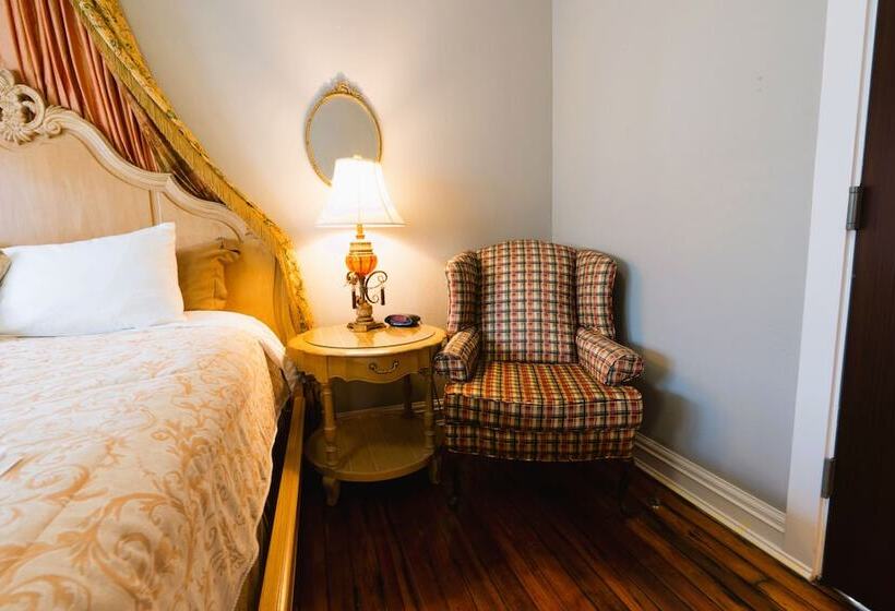 プレミアムルーム, Oakpak Inns   Enjoy All Inclusive Snack Beverages Wine & Beer During The Stay