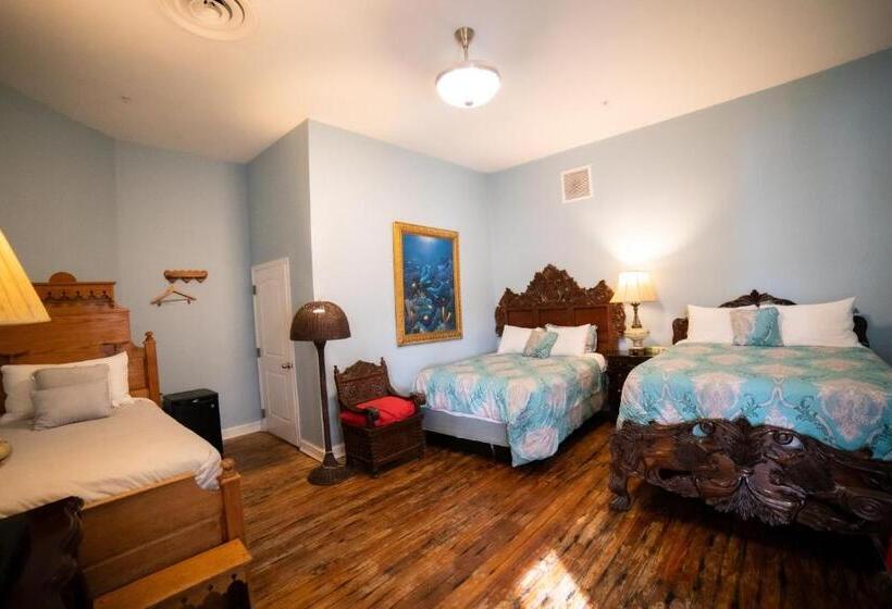 プレミアムファミリールーム, Oakpak Inns   Enjoy All Inclusive Snack Beverages Wine & Beer During The Stay