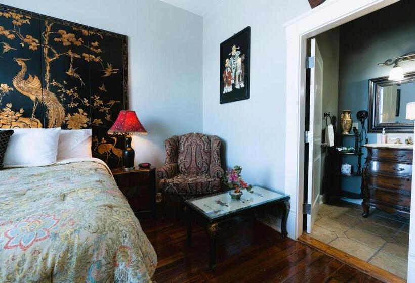 プレミアムルーム, Oakpak Inns   Enjoy All Inclusive Snack Beverages Wine & Beer During The Stay
