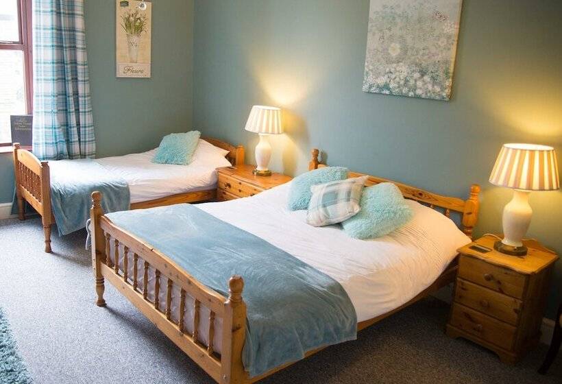 家庭间, Compton Guest House