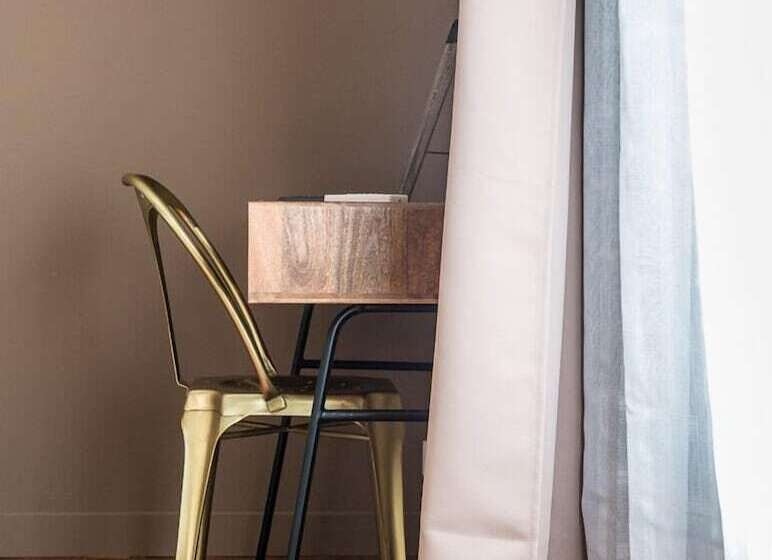 Quarto Estandar, Escale Villa