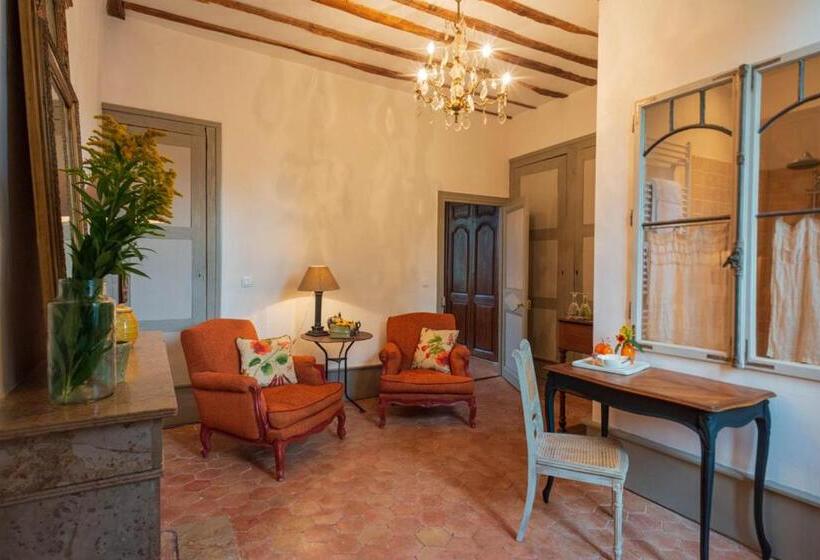 سوییت, Maison Le Village   Maison D’hôtes