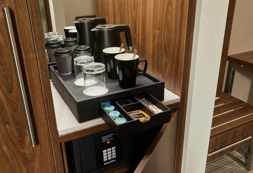 Номер Стандартный с Видом, Courtyard By Marriott Oxford City Centre