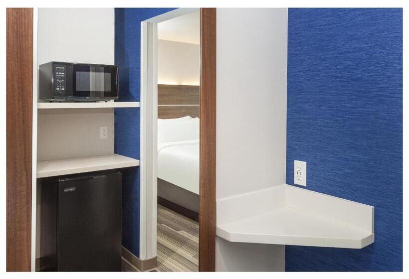 스위트 킹사이즈 침대, Holiday Inn Express & Suites   Hudson I 94, An Ihg
