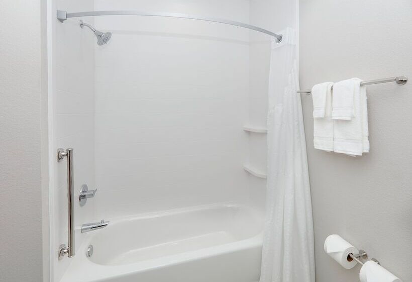 스위트, Holiday Inn Express & Suites   Plano   The Colony, An Ihg