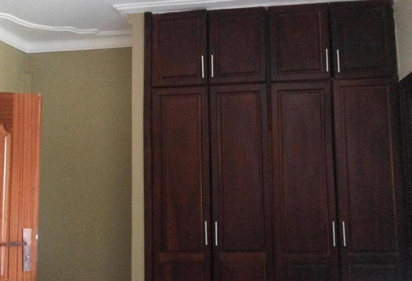 اتاق استاندارد با تخت بزرگ, Pauline Hotel Lira