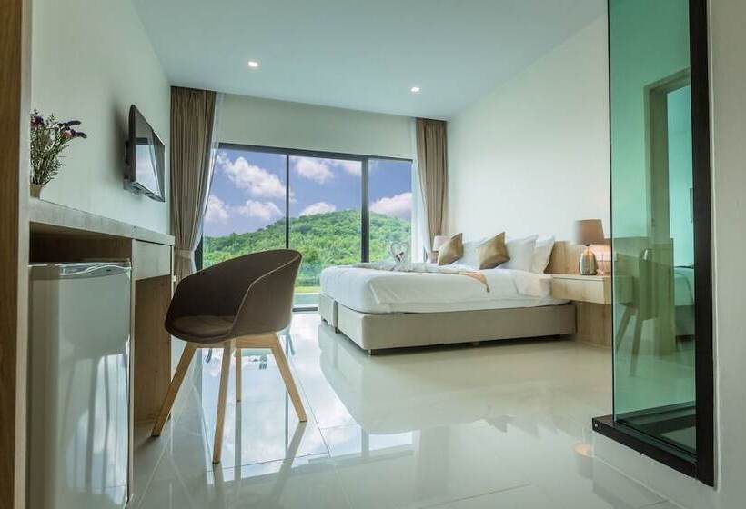 Deluxe Room Mountain View, Viva Montane Hotel Pattaya