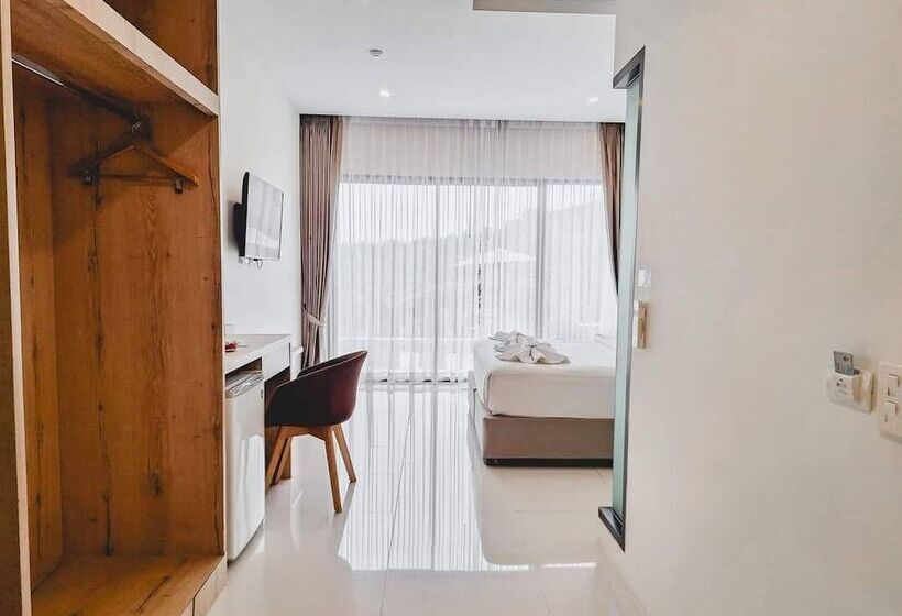 Deluxe Room Mountain View, Viva Montane Hotel Pattaya