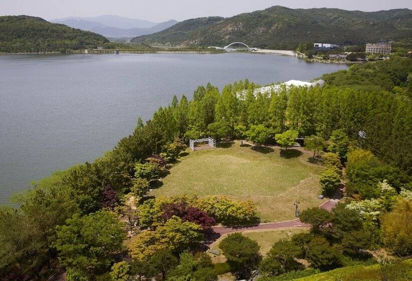 Номер Deluxe Вид на Озеро, Lahan Select Gyeongju