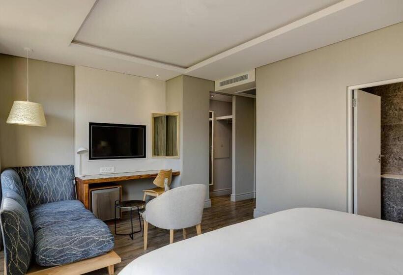 Номер Стандарт Двуспальная Кровать, Protea Hotel By Marriott Cape Town Waterfront Breakwater Lodge