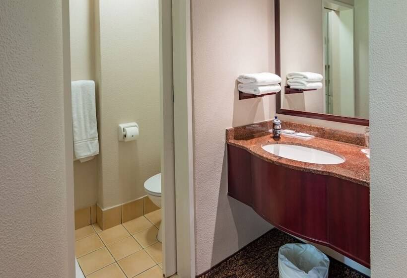 اتاق استاندارد برای معلولان, Town Lodge Bellville