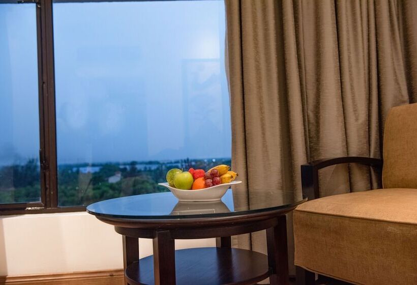 اتاق سوپریور با تخت دو نفره بزرگ, Vivanta Colombo Airport Garden
