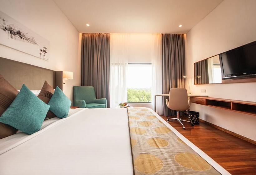 اتاق لوکس با تخت بزرگ, Vivanta Colombo Airport Garden