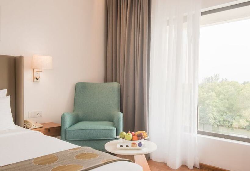 اتاق لوکس با تخت بزرگ, Vivanta Colombo Airport Garden