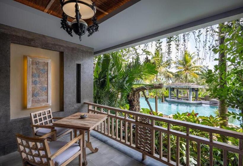 풀장 전망 스위트, Kuwarasan A Pramana Experience