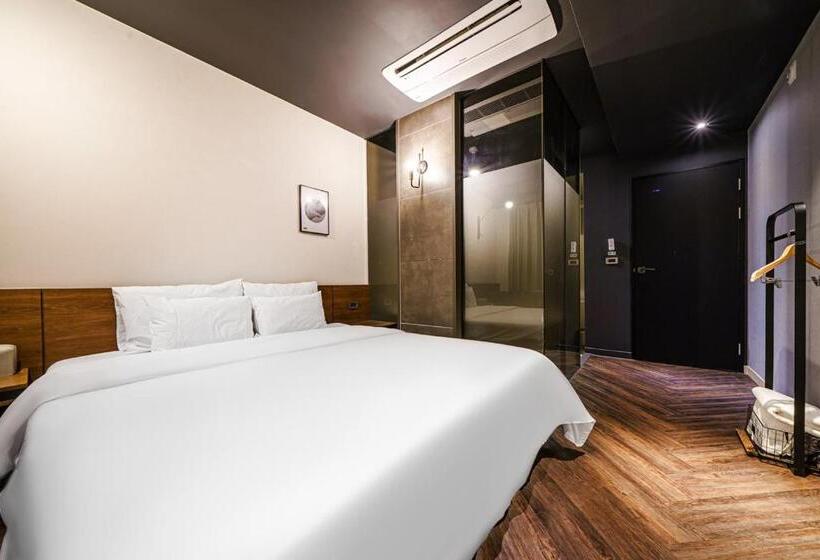 Номер Стандарт с Гидромассажем, Brown Dot Hotel Busan Station