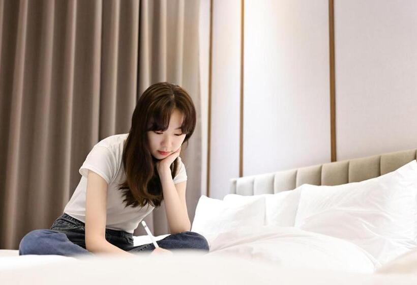 Номер Deluxe, Brown Dot Hotel Busan Station