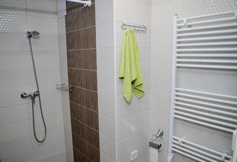 آپارتمان 2 خوابه, Média Panzió és Apartmanház