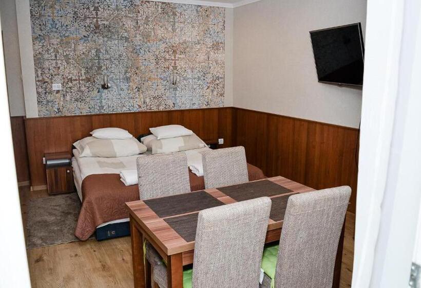 آپارتمان 2 خوابه, Média Panzió és Apartmanház