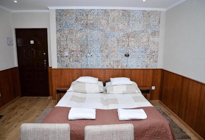 آپارتمان 2 خوابه, Média Panzió és Apartmanház
