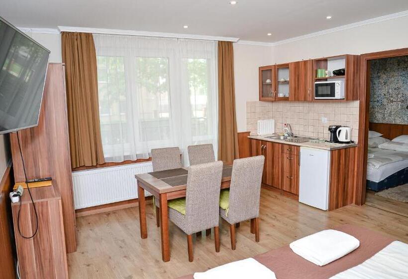 آپارتمان 2 خوابه, Média Panzió és Apartmanház