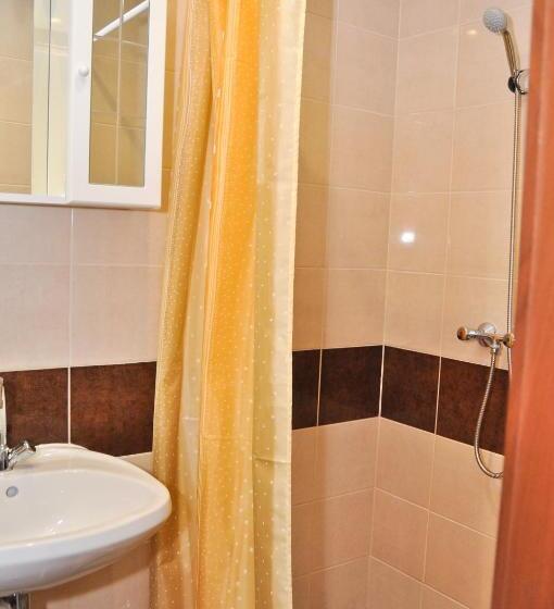 اتاق استاندارد سه نفره, Média Panzió és Apartmanház
