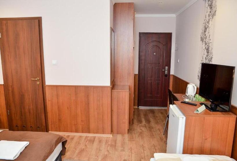 اتاق استاندارد سه نفره, Média Panzió és Apartmanház