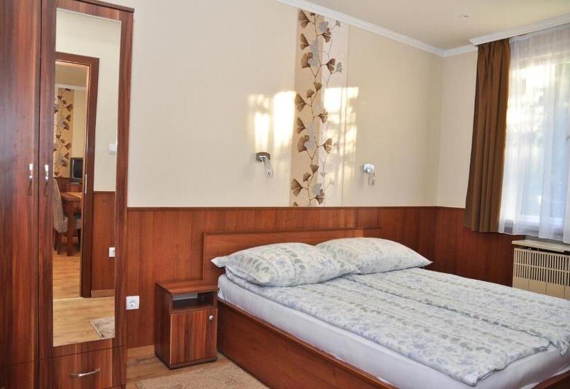 آپارتمان 2 خوابه, Média Panzió és Apartmanház