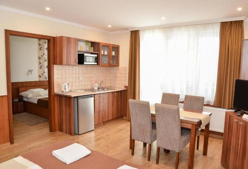 آپارتمان 2 خوابه, Média Panzió és Apartmanház