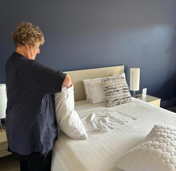 Люкс Адаптированный для Инвалидов, The Suites Ashburton