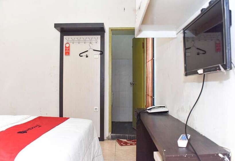 Номер Deluxe, Reddoorz Near Universitas Muhammadiyah Makassar