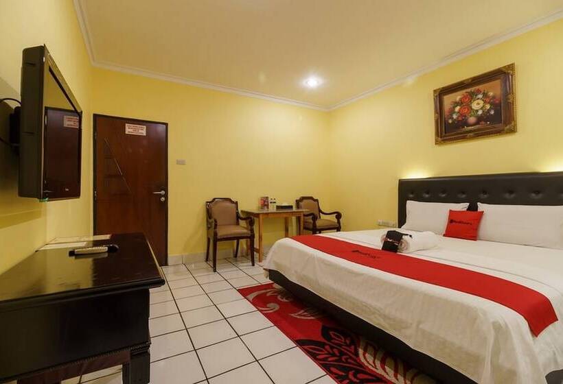 Номер Стандарт, Reddoorz Plus Near Ancol