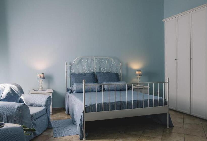 سوییت لوکس, B&b Anthea
