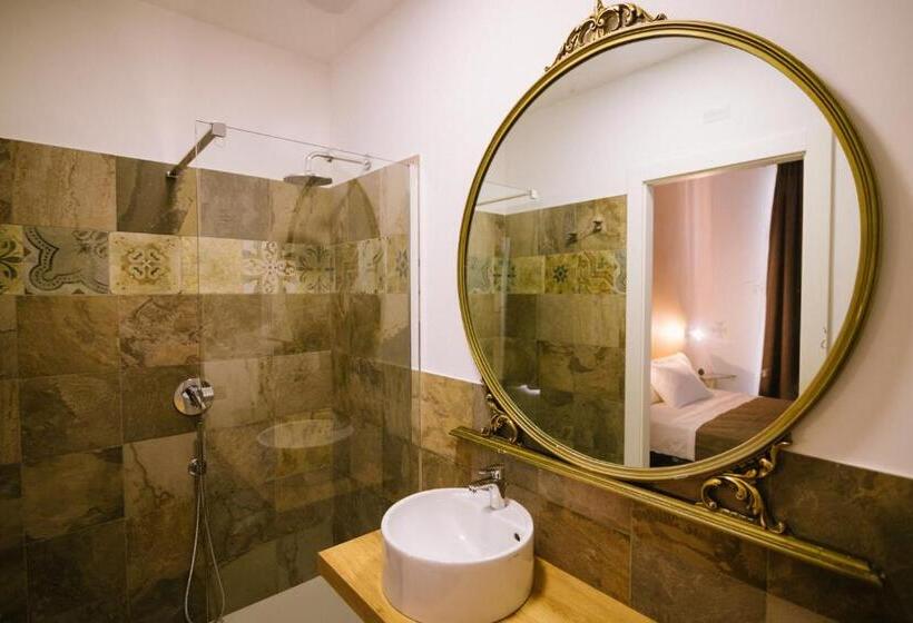 اتاق استاندارد با بالکن, Regina Elena Charme Rooms