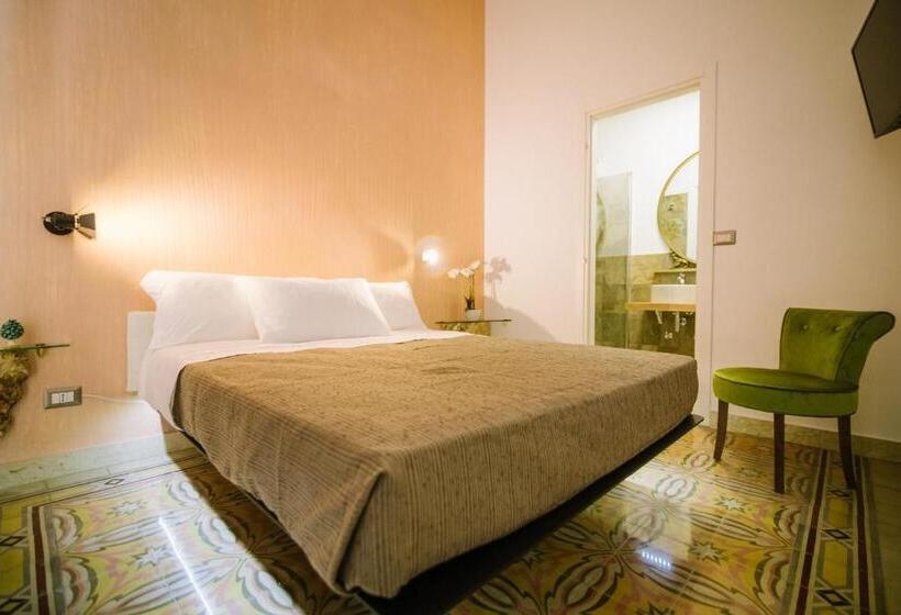 اتاق استاندارد با بالکن, Regina Elena Charme Rooms