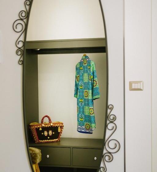 اتاق لوکس, Regina Elena Charme Rooms