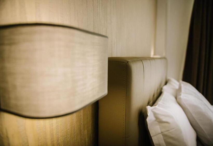 اتاق لوکس, Regina Elena Charme Rooms