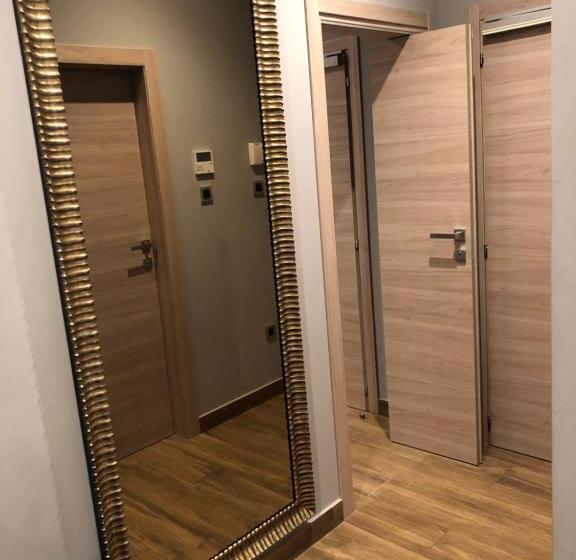 Quarto Quádruplo Estandar, Teatro Suite & Rooms