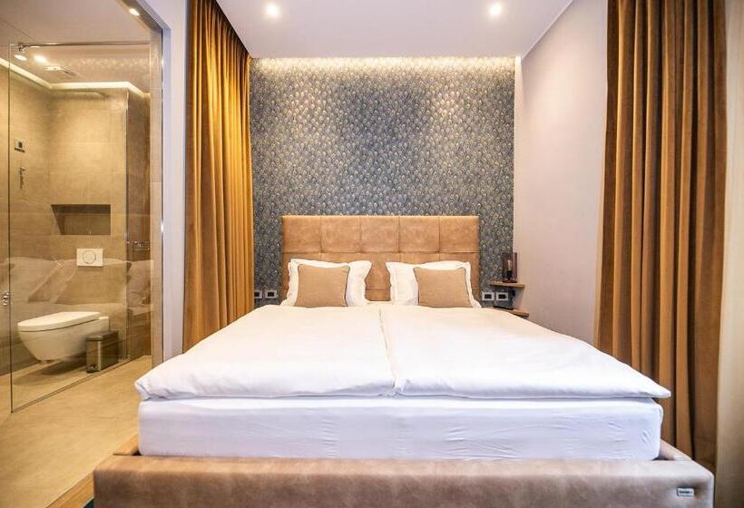 Quarto Quádruplo Estandar, Teatro Suite & Rooms