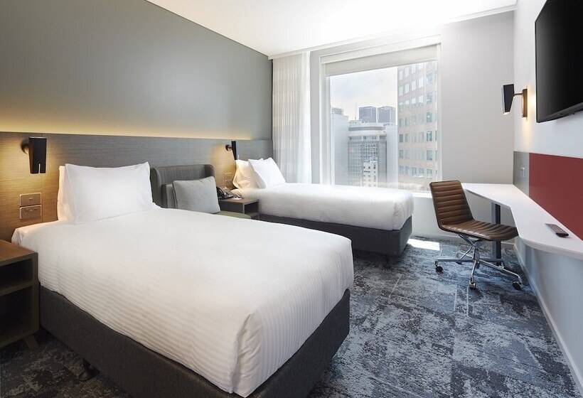Standard Room Superior Floor, Holiday Inn Express Melbourne Southbank, An Ihg